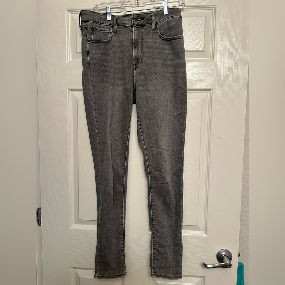 Levi’s 721 High Rise Skinny Jeans
